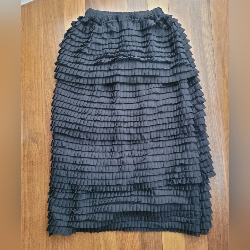Elegant Black Layered Ruffle Skirt Size Small